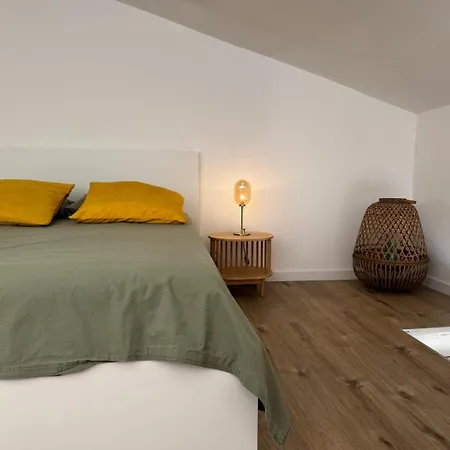 Vecchio, Calme Avec Piscine Villa