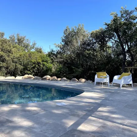 Vecchio, Calme Avec Piscine 포르토베쉬오